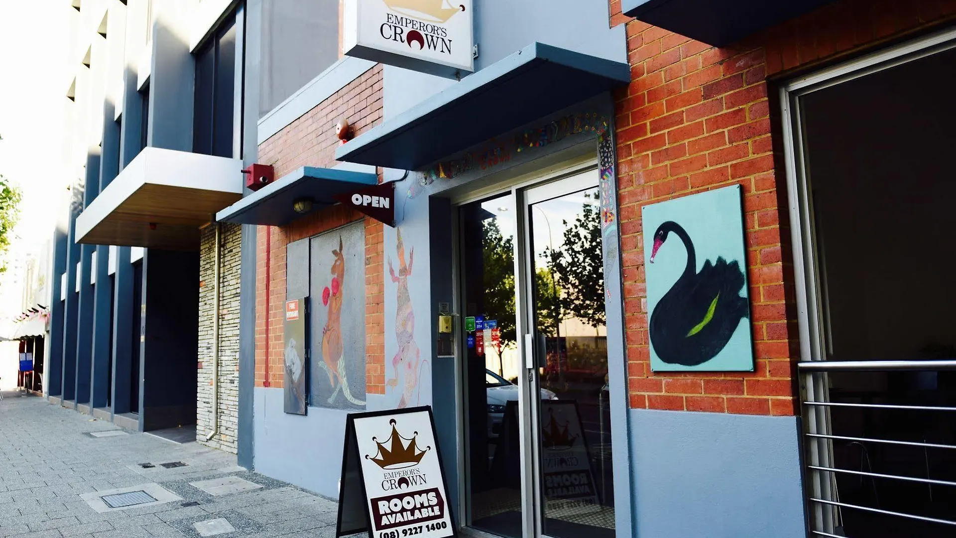 The Emperors Crown Hostel Valid Passport Required To Check In Australien