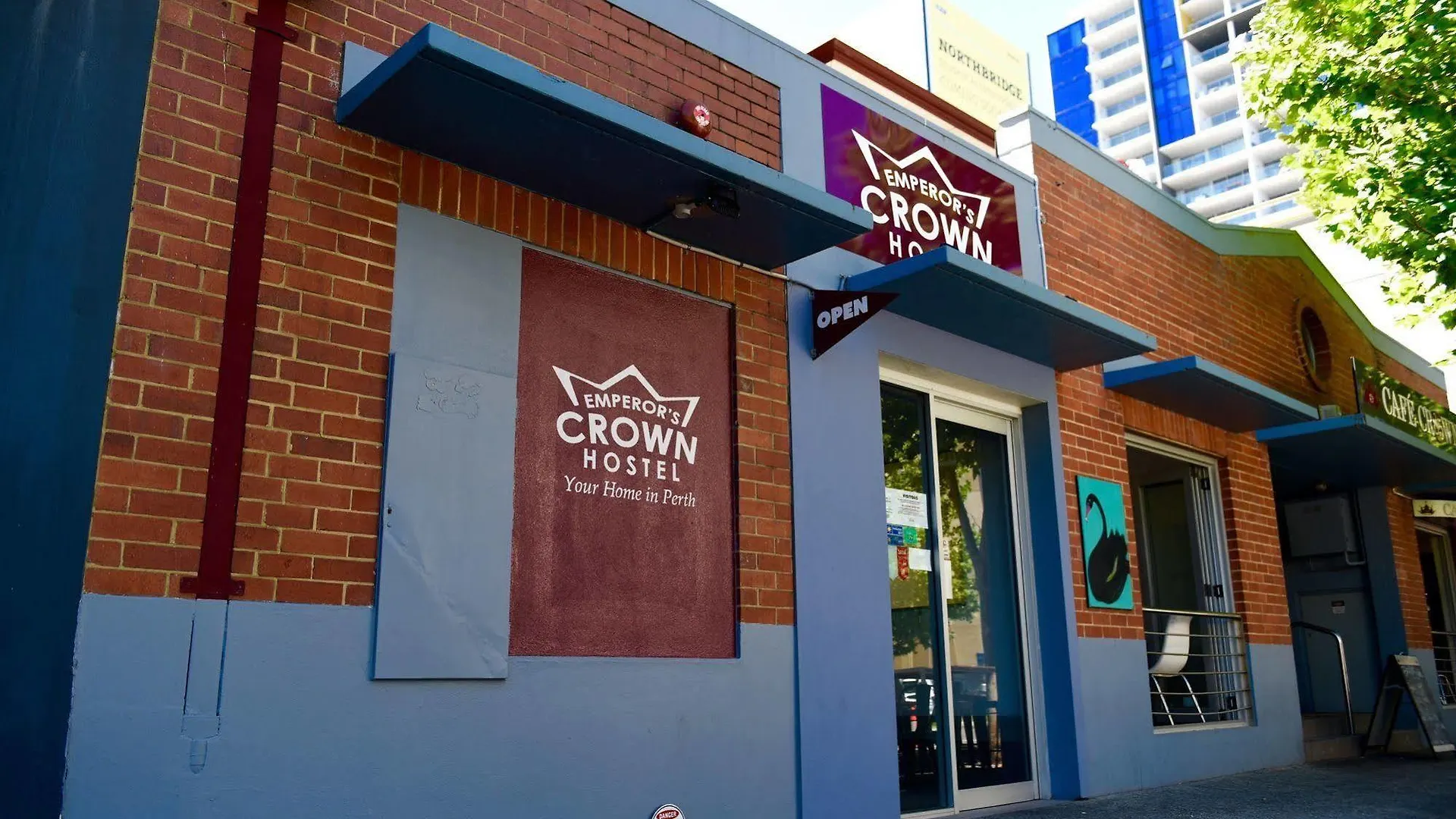 The Emperors Crown Hostel Valid Passport Required To Check In 0*, Perth Australien